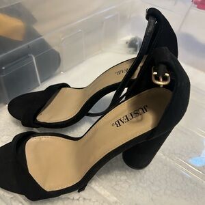 JustFab Black Chunky Heel Sandals